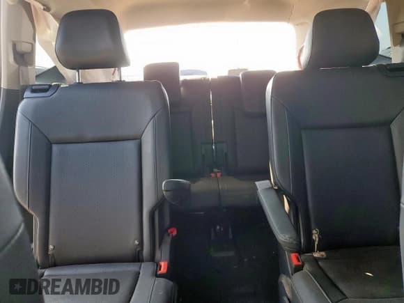 ✅ 2019 Volkswagen Atlas SE • VIN: 1V2UR2CA0KC622704 • Lot: 90505975. Listed on Copart with 99,196 mi. Free auction sales archive from the USA and detailed vehicle history report at DreamBid. Image 10.