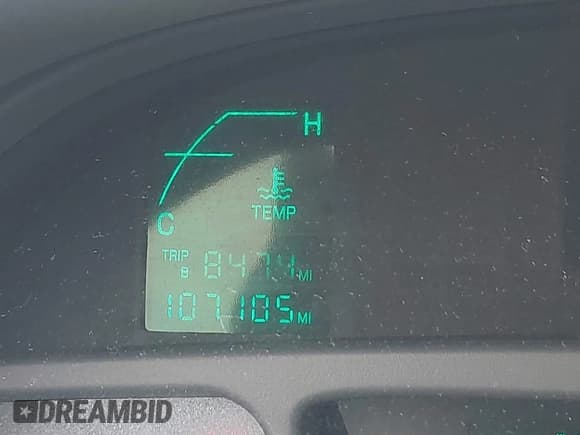 ✅ 2000 Cadillac DeVille • VIN: 1G6KD54YXYU273996 • Lot: 42509992. Wystawiony na IAAI z przebiegiem 107 105 mil. Bezpłatny archiwum sprzedaży aukcyjnych z USA i szczegółowy raport historii pojazdu na DreamBid. Zdjęcie 15.