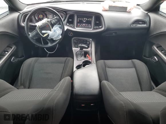 ✅ 2018 Dodge Challenger SXT • VIN: 2C3CDZAG4JH294683 • Lot: 58558305. Listed on Copart with 118,442 mi. Free auction sales archive from the USA and detailed vehicle history report at DreamBid. Image 8.