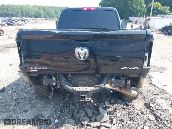 ✅ 2021 Ram 2500 Big Horn • VIN: 3C6UR5DL3MG610847 • Lot: 42298233. Wystawiony na IAAI z przebiegiem 96 420 mil. Bezpłatny archiwum sprzedaży aukcyjnych z USA i szczegółowy raport historii pojazdu na DreamBid. Zdjęcie 18.