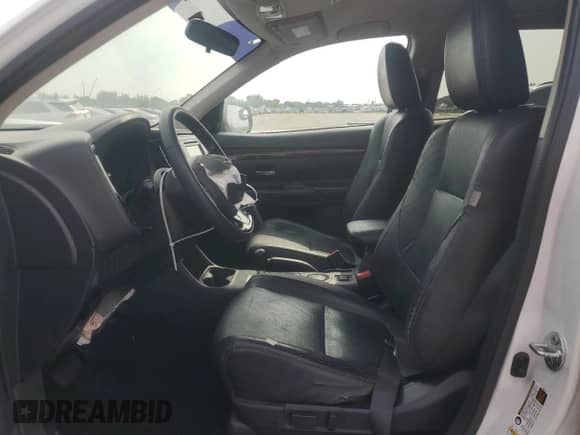 2016 Mitsubishi Outlander SE с VIN JA4AD3A35GZ025589, выставлен на аукционе Copart как лот 71300035 с пробегом 125 205 миль миль и Списание • Salvage title. История ставок и продаж доступна на DreamBid. Изображение 7.