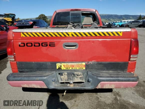 2000 Dodge Dakota z VIN 1B7FL26P7YS630499, wystawiony jako Copart lot #46513094 z przebiegiem Nie podano mil oraz Nie do naprawy • Non repairable. Historia ofert i sprzedaży dostępna na DreamBid. Obrazek 6.