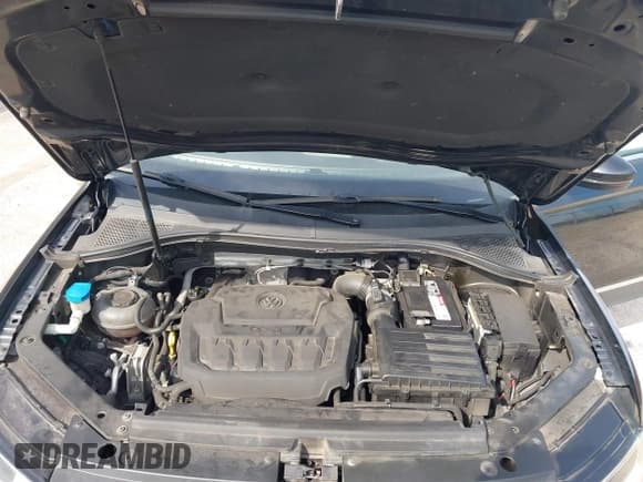 ✅ 2018 Volkswagen Tiguan SEL • VIN: 3VV2B7AX0JM084778 • Лот: 43200447. Опубликован ранее на IAAI с пробегом 77 889 миль. Бесплатный доступ к архиву аукционных продаж из США и подробный отчёт об истории автомобиля на DreamBid. Изображение 10.