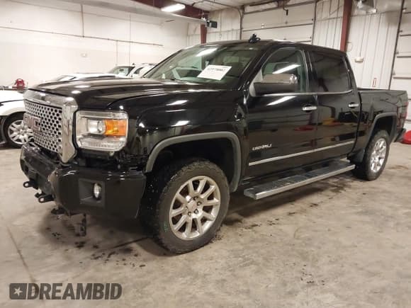✅ 2015 GMC Sierra 1500 Denali • VIN: 3GTU2WEC9FG401360 • Lot: 42978002. Wystawiony na IAAI z przebiegiem 67 647 mil. Bezpłatny archiwum sprzedaży aukcyjnych z USA i szczegółowy raport historii pojazdu na DreamBid. Zdjęcie 2.