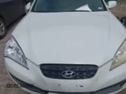 ✅ 2010 Hyundai Genesis Coupe • VIN: KMHHU6KH2AU038218 • Lot: 42437658. Wystawiony na IAAI z przebiegiem 172 440 mil. Bezpłatny archiwum sprzedaży aukcyjnych z USA i szczegółowy raport historii pojazdu na DreamBid. Zdjęcie 6.