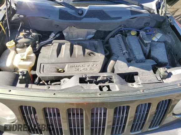 ✅ 2007 Jeep Patriot Limited • VIN: 1J8FF48W97D395154 • Lot: 46595845. Listed on Copart with 160,991 mi. Free auction sales archive from the USA and detailed vehicle history report at DreamBid. Image 13.