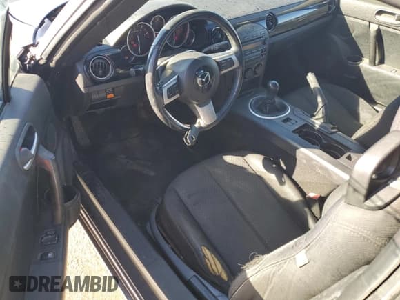 ✅ 2006 Mazda MX-5 Miata Sport • VIN: JM1NC25F060108391 • Lot: 92440435. Listed on Copart with 162,336 mi. Free auction sales archive from the USA and detailed vehicle history report at DreamBid. Image 8.