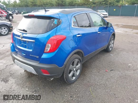 ✅ 2013 Buick Encore Premium • VIN: KL4CJHSBXDB196329 • Lot: 43243058. Wystawiony na IAAI z przebiegiem 200 069 mil. Bezpłatny archiwum sprzedaży aukcyjnych z USA i szczegółowy raport historii pojazdu na DreamBid. Zdjęcie 4.