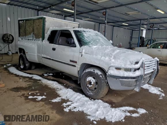✅ 2000 Dodge 3500 • VIN: 1B7MC3368YJ159655 • Lot: 66859825. Listed on Copart with 476,229 mi. Free auction sales archive from the USA and detailed vehicle history report at DreamBid. Image 4.