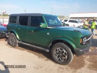 ✅ 2024 Ford Bronco Outer Banks • VIN: 1FMEE8BP0RLA71576 • Lot: 43447236. Wystawiony na IAAI z przebiegiem 13 565 mil. Bezpłatny archiwum sprzedaży aukcyjnych z USA i szczegółowy raport historii pojazdu na DreamBid. Zdjęcie 1.