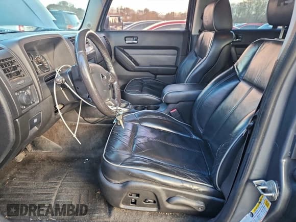 ✅ 2008 Hummer H3 Luxury • VIN: 5GTEN13E288128718 • Lot: 96230565. Wystawiony na Copart z przebiegiem 194 792 mil. Bezpłatny archiwum sprzedaży aukcyjnych z USA i szczegółowy raport historii pojazdu na DreamBid. Zdjęcie 7.