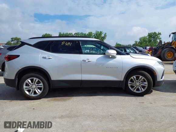 ✅ 2020 Chevrolet Blazer LT • VIN: 3GNKBJRS0LS552471 • Лот: 42368381. Опубликован ранее на IAAI с пробегом 89 697 миль. Бесплатный доступ к архиву аукционных продаж из США и подробный отчёт об истории автомобиля на DreamBid. Изображение 13.