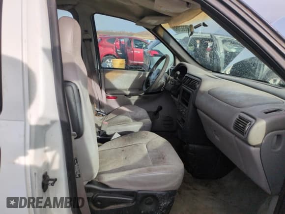 ✅ 2002 Chevrolet Venture Value 1SV • VIN: 1GNDU23E52D162637 • Lot: 86563964. Listed on Copart with 166,036 mi. Free auction sales archive from the USA and detailed vehicle history report at DreamBid. Image 7.