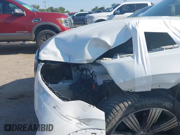 ✅ 2020 Volvo XC90 Inscription • VIN: YV4A22PLXL1532409 • Lot: 43154302. Listed on IAAI with 82,867 mi. Free auction sales archive from the USA and detailed vehicle history report at DreamBid. Image 6.