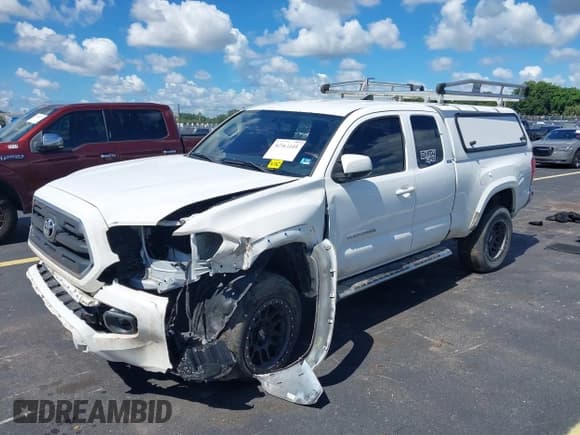 ✅ 2017 Toyota Tacoma SR5 • VIN: 5TFSZ5AN2HX048852 • Lot: 42964661. Listed on IAAI with 83,619 mi. Free auction sales archive from the USA and detailed vehicle history report at DreamBid. Image 2.