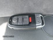 ✅ 2015 Audi A8 • VIN: WAUJGAFD0FN006762 • Lot: 42975851. Wystawiony na IAAI z przebiegiem 129 261 mil. Bezpłatny archiwum sprzedaży aukcyjnych z USA i szczegółowy raport historii pojazdu na DreamBid. Zdjęcie 11.