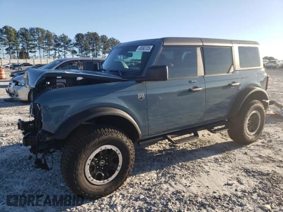 ✅ 2023 Ford Bronco • VIN: 1FMEE5DP0PLB15763 • Lot: 45592725. Wystawiony na Copart z przebiegiem 26 672 mil. Bezpłatny archiwum sprzedaży aukcyjnych z USA i szczegółowy raport historii pojazdu na DreamBid. Zdjęcie 1.