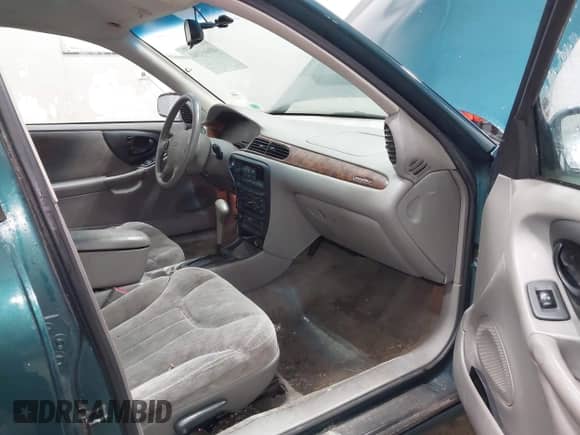 ✅ 2000 Chevrolet Malibu LS • VIN: 1G1NE52J7Y6149016 • Lot: 40665394. Wystawiony na IAAI z przebiegiem Nie podano mil. Skorzystaj z bezpłatnego archiwum sprzedaży aukcyjnych z USA i zobacz szczegółowy raport historii pojazdu na DreamBid. Zdjęcie 5.