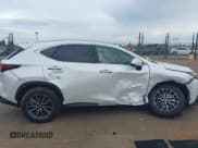 ✅ 2025 Lexus NX 250 • VIN: 2T2ADCAZ0SC030515 • Lot: 43511732. Wystawiony na IAAI z przebiegiem 2 501 mil. Bezpłatny archiwum sprzedaży aukcyjnych z USA i szczegółowy raport historii pojazdu na DreamBid. Zdjęcie 6.