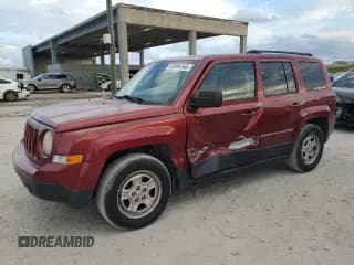 ✅ 2014 Jeep Patriot Sport • VIN: 1C4NJPBB1ED905809 • Lot: 91044165. Wystawiony na Copart z przebiegiem 132 096 mil. Bezpłatny archiwum sprzedaży aukcyjnych z USA i szczegółowy raport historii pojazdu na DreamBid. Zdjęcie 1.