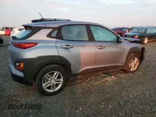 2020 Hyundai Kona SE with VIN KM8K12AA5LU579536, listed as a Copart auction lot 70356342 with 61,940 mi miles and . Bid and sale history available at DreamBid. Image 3.