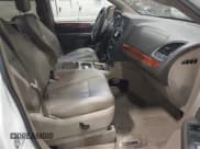 ✅ 2015 Chrysler Town & Country Touring L • VIN: 2C4RC1CG0FR629494 • Lot: 43284740. Listed on IAAI with 121,372 mi. Free auction sales archive from the USA and detailed vehicle history report at DreamBid. Image 5.