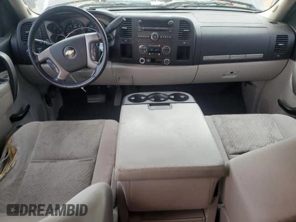 ✅ 2010 Chevrolet Silverado 1500 LT • VIN: 3GCRCSE01AG216617 • Lot: 87125005. Listed on Copart with 335,402 mi. Free auction sales archive from the USA and detailed vehicle history report at DreamBid. Image 8.