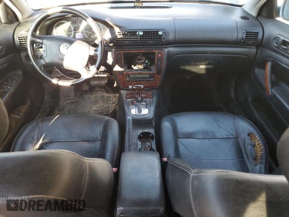 ✅ 2004 Volkswagen Passat GLX • VIN: WVWTH63B04P149544 • Lot: 78011744. Listed on Copart with 182,040 mi. Free auction sales archive from the USA and detailed vehicle history report at DreamBid. Image 8.