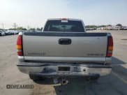 ✅ 2002 Chevrolet Silverado 2500HD LS • VIN: 1GCHK29U32E209964 • Лот: 70660785. Опубликован ранее на Copart с пробегом 247 846 миль. Бесплатный доступ к архиву аукционных продаж из США и подробный отчёт об истории автомобиля на DreamBid. Изображение 6.