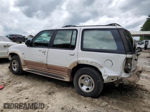 ✅ 1996 Ford Explorer XLT • VIN: 1FMDU32P1TZB95989 • Lot: 60714735. Wystawiony na Copart z przebiegiem 166 081 mil. Bezpłatny archiwum sprzedaży aukcyjnych z USA i szczegółowy raport historii pojazdu na DreamBid. Zdjęcie 2.