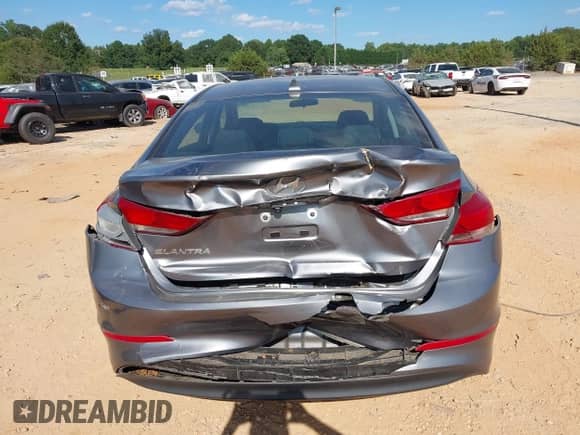 2018 Hyundai Elantra Value Edition с VIN 5NPD84LF4JH343321, выставлен на аукционе IAAI как лот 43119903 с пробегом 66 406 миль миль и . История ставок и продаж доступна на DreamBid. Изображение 16.