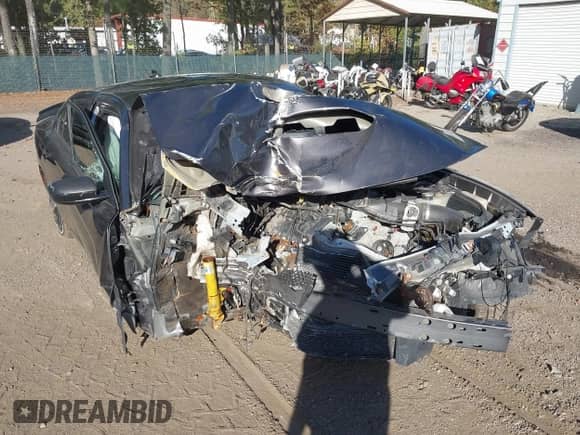 2018 Dodge Charger Daytona 392 z VIN 2C3CDXGJ0JH326908, wystawiony jako IAAI lot #41398894 z przebiegiem 67 564 mil mil oraz . Historia ofert i sprzedaży dostępna na DreamBid. Obrazek 6.