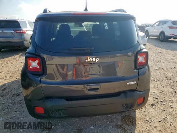 ✅ 2018 Jeep Renegade Altitude • VIN: ZACCJABBXJPG80225 • Lot: 89632815. Wystawiony na Copart z przebiegiem 73 871 mil. Bezpłatny archiwum sprzedaży aukcyjnych z USA i szczegółowy raport historii pojazdu na DreamBid. Zdjęcie 6.
