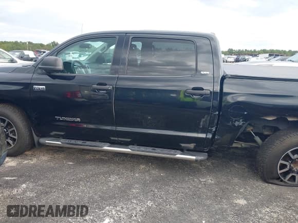 ✅ 2014 Toyota Tundra SR5 • VIN: 5TFEY5F10EX147641 • Lot: 43361602. Listed on IAAI with 199,605 mi. Free auction sales archive from the USA and detailed vehicle history report at DreamBid. Image 14.