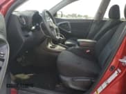 ✅ 2009 Toyota RAV4 Sport • VIN: JTMBK32VX9D001188 • Lot: 92007045. Wystawiony na Copart z przebiegiem 148 824 mil. Bezpłatny archiwum sprzedaży aukcyjnych z USA i szczegółowy raport historii pojazdu na DreamBid. Zdjęcie 7.