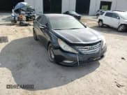 ✅ 2012 Hyundai Sonata Limited • VIN: 5NPEC4AC0CH477869 • Lot: 81098715. Wystawiony na Copart z przebiegiem 213 261 mil. Bezpłatny archiwum sprzedaży aukcyjnych z USA i szczegółowy raport historii pojazdu na DreamBid. Zdjęcie 13.