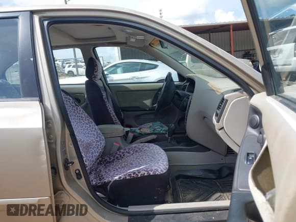 ✅ 2003 Hyundai Elantra GLS • VIN: KMHDN45D93U492543 • Lot: 42499115. Wystawiony na IAAI z przebiegiem 257 302 mil. Bezpłatny archiwum sprzedaży aukcyjnych z USA i szczegółowy raport historii pojazdu na DreamBid. Zdjęcie 5.