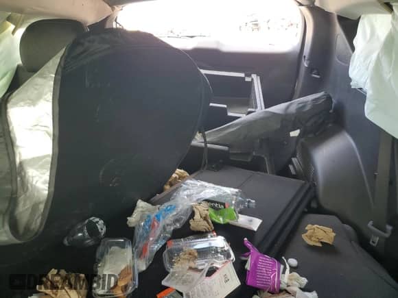 2020 Hyundai Santa Fe SEL с VIN 5NMS33AD8LH268754, выставлен на аукционе Copart как лот 67444755 с пробегом Не указан миль и Списание • Salvage title. История ставок и продаж доступна на DreamBid. Изображение 10.