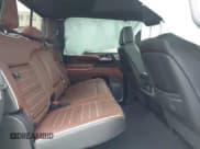 ✅ 2023 GMC Sierra 1500 Denali Ultimate • VIN: 1GTUUHEL2PZ298886 • Лот: 41976852. Опубликован ранее на IAAI с пробегом 15 586 миль. Бесплатный доступ к архиву аукционных продаж из США и подробный отчёт об истории автомобиля на DreamBid. Изображение 8.