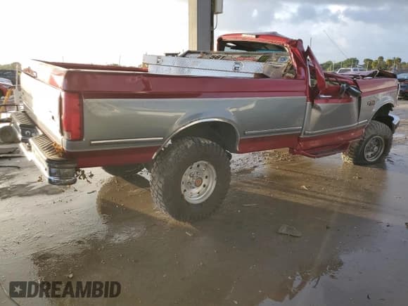 ✅ 1994 Ford F-150 • VIN: 1FTEF14N6RLA42524 • Lot: 76453324. Listed on Copart with 140,997 mi. Free auction sales archive from the USA and detailed vehicle history report at DreamBid. Image 3.