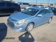 ✅ 2012 Hyundai Sonata Hybrid • VIN: KMHEC4A45CA022947 • Лот: 43613342. Опубликован ранее на IAAI с пробегом 165 881 миль. Бесплатный доступ к архиву аукционных продаж из США и подробный отчёт об истории автомобиля на DreamBid. Изображение 2.