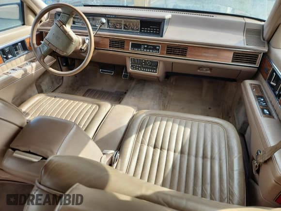 ✅ 1990 Oldsmobile 98 • VIN: 1G3CW54C2L4359425 • Лот: 85946445. Опубликован ранее на Copart с пробегом 69 918 миль. Бесплатный доступ к архиву аукционных продаж из США и подробный отчёт об истории автомобиля на DreamBid. Изображение 8.