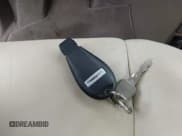 ✅ 2010 Chrysler Town & Country Limited • VIN: 2A4RR7DX2AR322606 • Lot: 42181467. Wystawiony na IAAI z przebiegiem 107 991 mil. Bezpłatny archiwum sprzedaży aukcyjnych z USA i szczegółowy raport historii pojazdu na DreamBid. Zdjęcie 11.