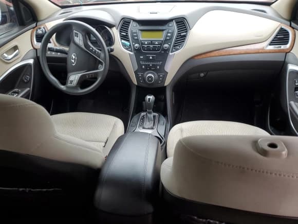 ✅ 2013 Hyundai Santa Fe Sport • VIN: 5XYZT3LB8DG051713 • Лот: 77898633. Опубликован ранее на Copart с пробегом 109 203 миль. Бесплатный доступ к архиву аукционных продаж из США и подробный отчёт об истории автомобиля на DreamBid. Изображение 8.