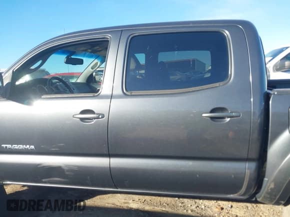 ✅ 2009 Toyota Tacoma PreRunner • VIN: 3TMJU62N09M079135 • Лот: 41608120. Опубликован ранее на IAAI с пробегом 230 384 миль. Бесплатный доступ к архиву аукционных продаж из США и подробный отчёт об истории автомобиля на DreamBid. Изображение 15.