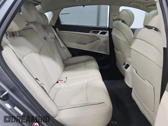 ✅ 2017 Genesis G80 3.8L • VIN: KMHGN4JE1HU171938 • Lot: 80463405. Listed on Copart with 96,160 mi. Free auction sales archive from the USA and detailed vehicle history report at DreamBid. Image 10.