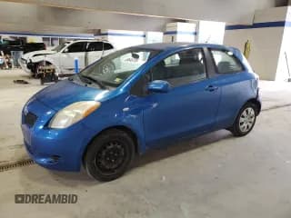 ✅ 2008 Toyota Yaris • VIN: JTDJT923685196922 • Лот: 86098015. Опубликован ранее на Copart с пробегом 185 878 миль. Бесплатный доступ к архиву аукционных продаж из США и подробный отчёт об истории автомобиля на DreamBid. Изображение 1.