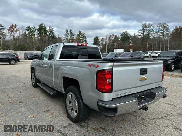 ✅ 2015 Chevrolet Silverado 1500 LTZ • VIN: 1GCVKSEC5FZ444297 • Лот: 92683165. Опубликован ранее на Copart с пробегом 268 495 миль. Бесплатный доступ к архиву аукционных продаж из США и подробный отчёт об истории автомобиля на DreamBid. Изображение 3.
