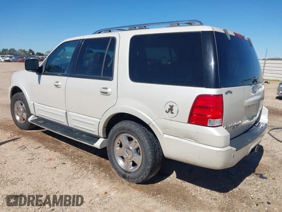 ✅ 2005 Ford Expedition Limited • VIN: 1FMFU20525LA93434 • Lot: 41787625. Listed on IAAI with 242,057 mi. Free auction sales archive from the USA and detailed vehicle history report at DreamBid. Image 3.