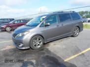 ✅ 2012 Toyota Sienna SE • VIN: 5TDXK3DCXCS258915 • Lot: 42884001. Listed on IAAI with 282,094 mi. Free auction sales archive from the USA and detailed vehicle history report at DreamBid. Image 17.